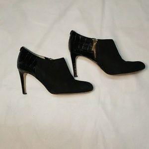 🌺Michael Kors Black Suede/Leather Ankle Boot🌺